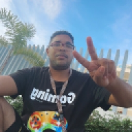 “ROMPE MUNDOS LATINO